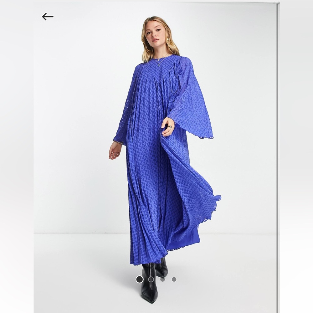 ASOS DESIGN Textured Pleated Dress with Pleated Sleeves in Blue / Purple